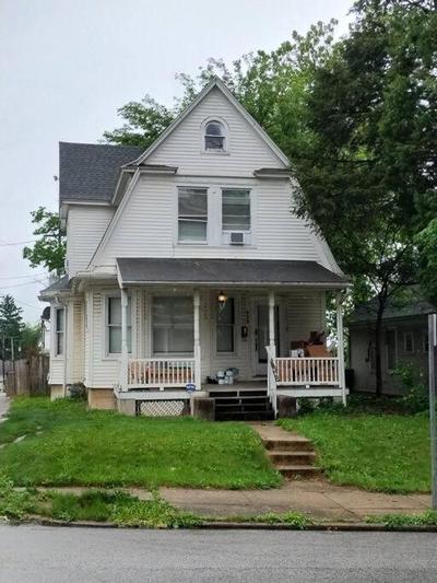 Victorian Home Sleeps 10 Fenced 4BR Full Kitchen Steps2 YCP