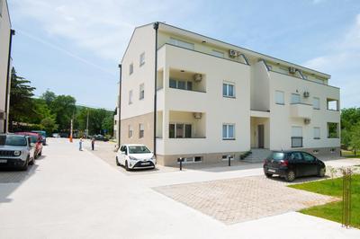 Apartments Olives & Roses