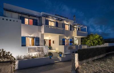 Angelica's Deluxe Rooms in Adamas