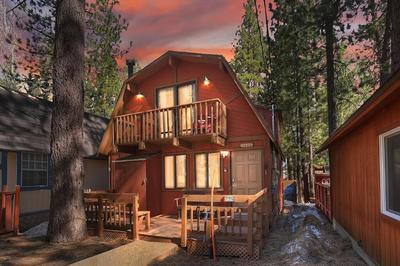 Treehouse Retreat Moonridge