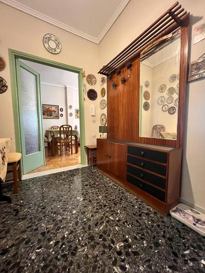 Sonia's SKG 3 Bedroom Family Apartment - Near Metro