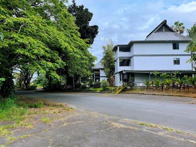 Hilo Lakefront Studio, Pool, Walk to Downtown