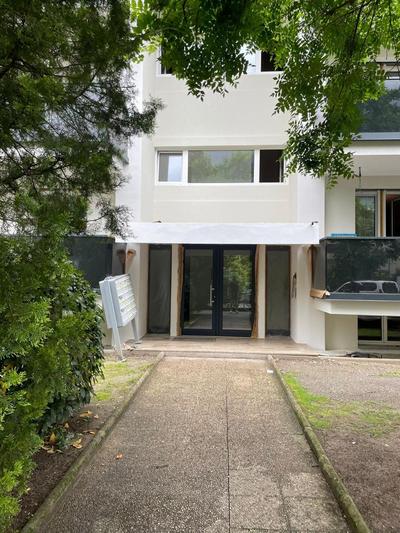 Flow Apartments Karl Wolf Park