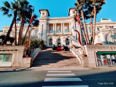 Menotti Holiday House