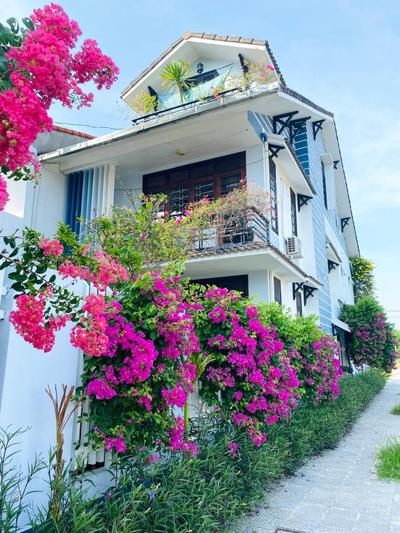 Happy House