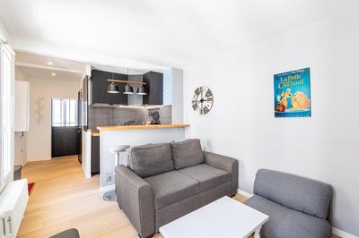 Stylish Paris Apartment near Louvre & Notre-Dame