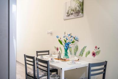 GuestHost - Blu Barion Joyful Apartment