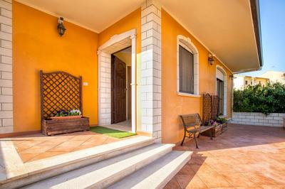 Casa Clara in Uri in the Nuraghe of Santa Cadrina a short distance from the beaches