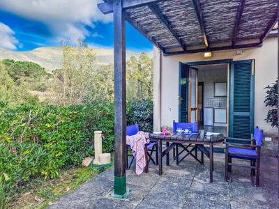 Altaluna Apartment with Pool