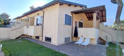 Happy Domus Roma Villa Bustini with pool