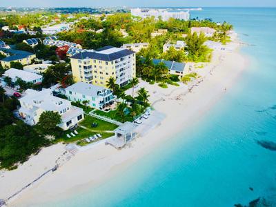 Studio, 100 feet from the beach