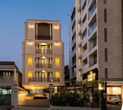 Saravana Grand Suites - A Unit of Saravana Bhavan Veg Tables Kochi