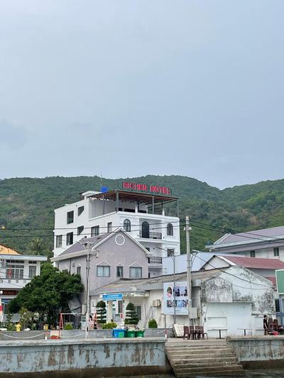 Richen Hotel - Hòn Sơn
