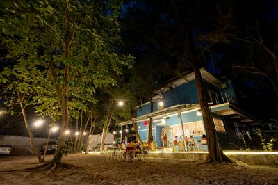 Mosaic Liwliwa Hotel Near Beach