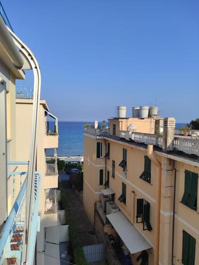 Tender to Riviera, bilocale vista mare