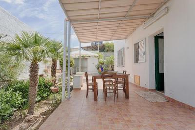 Dreamy Apartment with Veranda, Pool and Parking