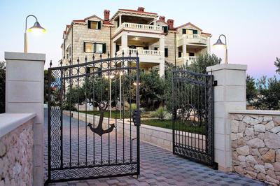 Villa Barbara Apartments