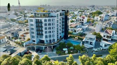 THE PALMS HOTEL By HMG