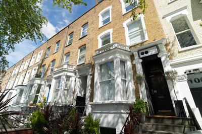 room2 London Hammersmith Townhouse