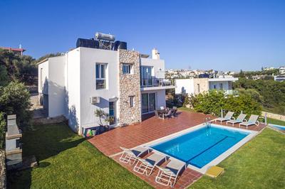 DIMITRA apartment with private pool and sea view -the ground floor of a two storey building