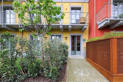Just Urban Stays - Boutique apartment with parking and gym