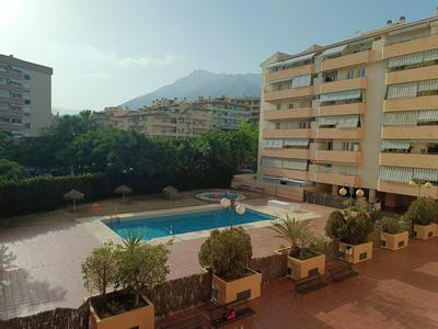 luxury homes Marbella sun beach and pool