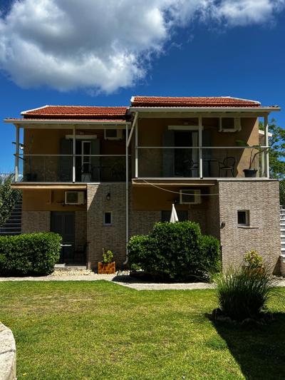 Armonia Apartments & Studios