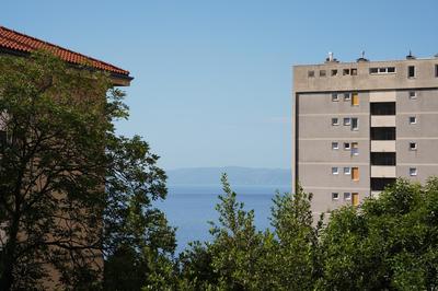 Fabula - Renovated 2-BR Apt with Fast WiFi