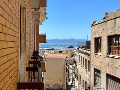 Happy Holiday Family Cagliari