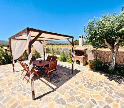 Estate Tsoukalas with Pool - Perfect for Large Groups Next to Laganas Offering Incredible Greek Hospitality By Villa Mana Gers