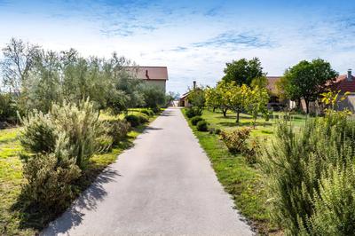 Spacious Holiday Home Joy with pool and playground, Suhovare