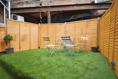 The Green Garden House near Tottenham Stadium Alexandra Palace Finsbury P