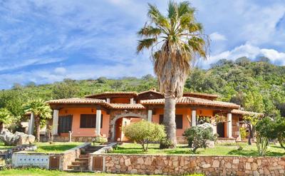 ISS Travel, Panoramic Coda Cavallo Cottages - 10 km from San Teodoro