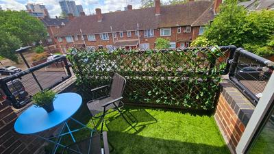 Excel O2 Stunning Large 3 bedroom Apartment with Balcony