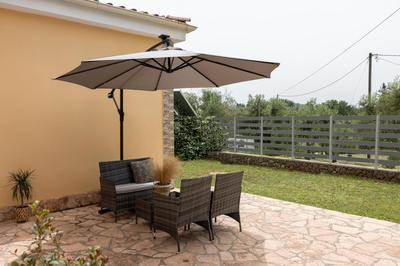 Green Home ,3KM from Beach