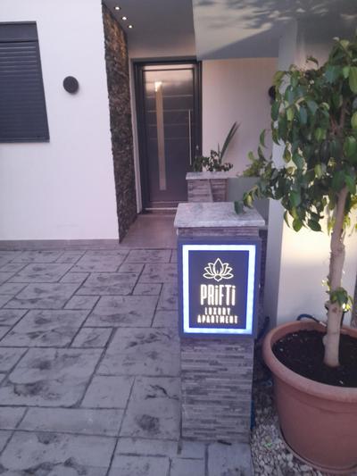 Prifti Luxury apartment