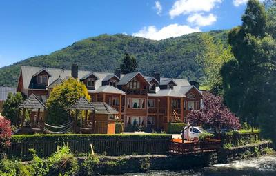 Cabañas Rotui con costa de Arroyo