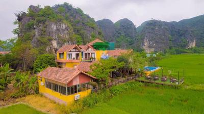 Rose & Rice field Bungalow