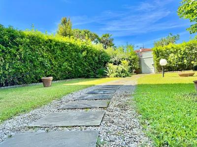 Villa Matteotti Garden Lux 200mt by the sea