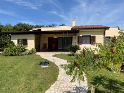 Villa con piscina - Argonauti
