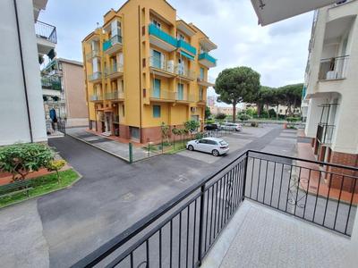 Bilocale situato a 200metri dal mare con terrazza