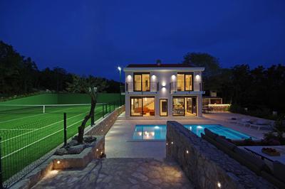 Villa Sokol with tennis court, heating pool, gym and sauna