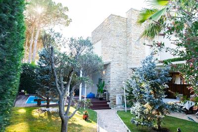Ingrit Villas