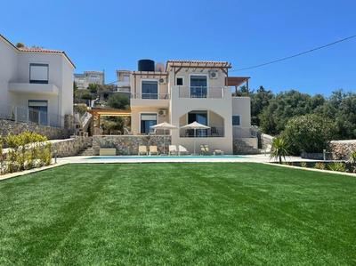 Kefalas villa with private pool and amazing views