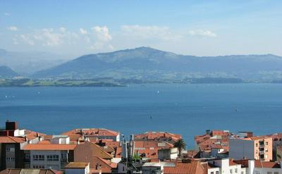 Piso céntrico con vistas al mar