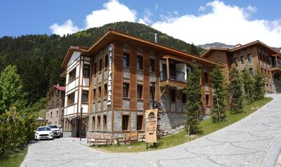 Ayder Altıparmak Suit