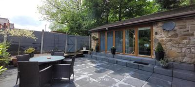 Dean Clough Lodge - Contemporary self contained studio