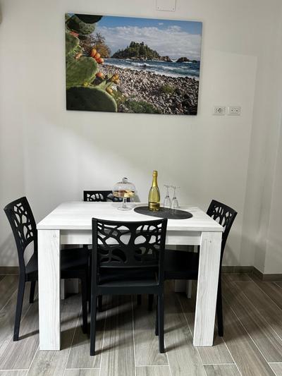 Taormina beach apartment