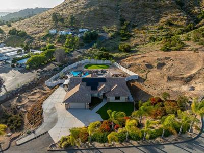 Modern Paradise of East County-4BR-Jacuzzi