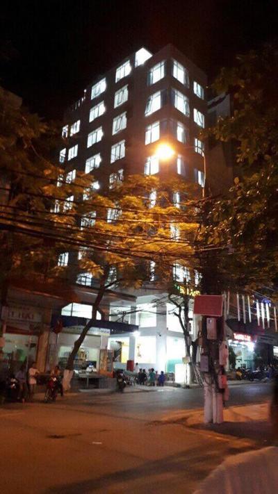 IMPRESSIVE Cat Ba Hotel